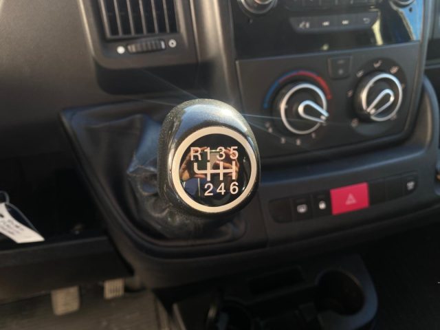 PEUGEOT Boxer usata, con Alzacristalli elettrici