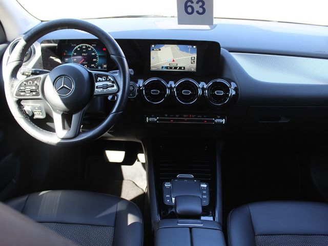 MERCEDES-BENZ GLA 200 usata, con Vetri oscurati