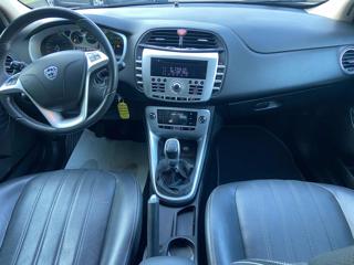 LANCIA Delta usata, con Autoradio