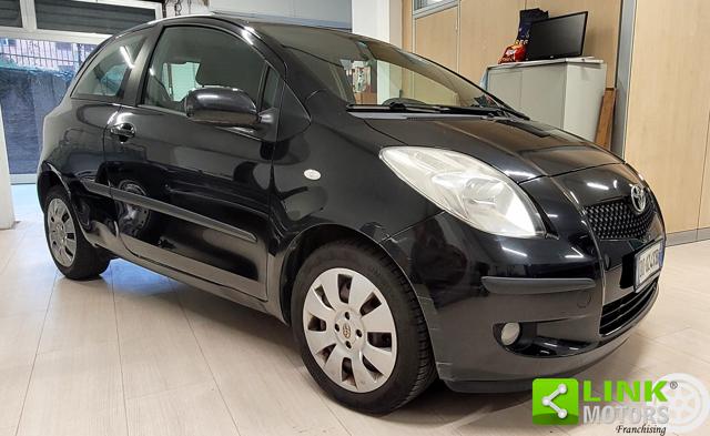 TOYOTA Yaris usata 0