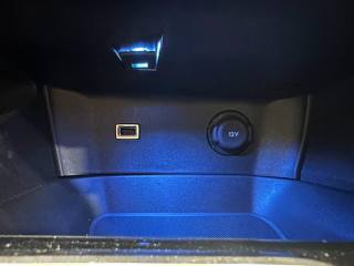 PEUGEOT 5008 usata, con Climatizzatore automatico, 2 zone