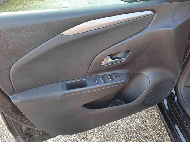 OPEL Corsa usata, con Touch screen