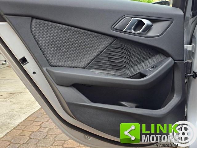BMW 116 usata, con Fari LED