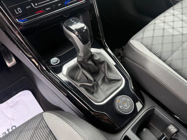 VOLKSWAGEN T-Roc usata, con Sensori di parcheggio posteriori