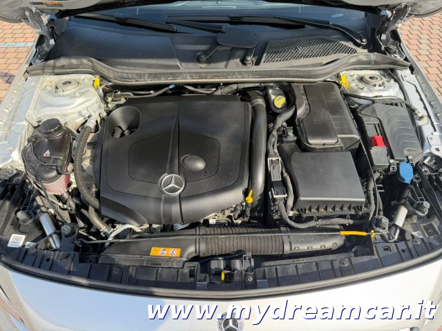 MERCEDES-BENZ GLA 200 usata, con Specchietti laterali elettrici