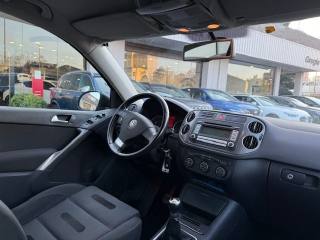VOLKSWAGEN Tiguan usata, con Autoradio