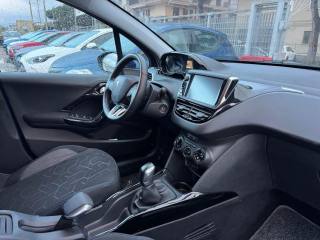 PEUGEOT 2008 usata, con Lettore CD