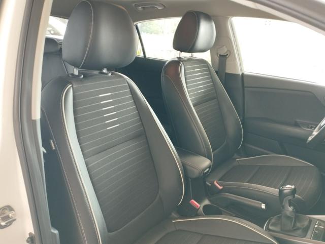 KIA Rio usata, con USB