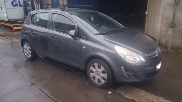 OPEL Corsa usata, con ABS