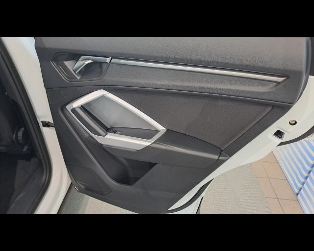 AUDI Q3 usata, con Climatizzatore automatico, 2 zone