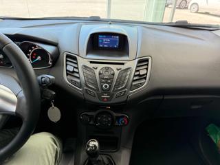 FORD Fiesta usata, con Specchietti laterali elettrici