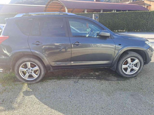 TOYOTA RAV 4 MY23 usata, con Airbag Passeggero