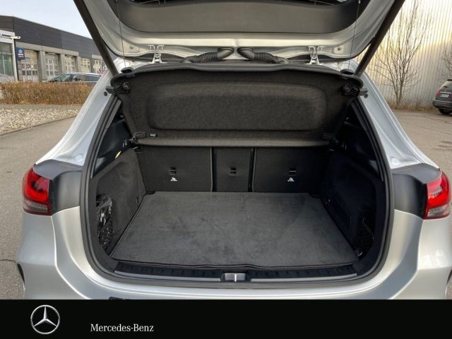 MERCEDES-BENZ EQA usata, con Volante in pelle