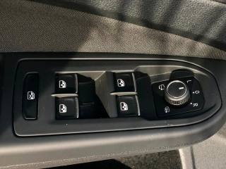 VOLKSWAGEN Golf usata, con Frenata d