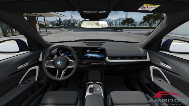 BMW iX1 usata 9