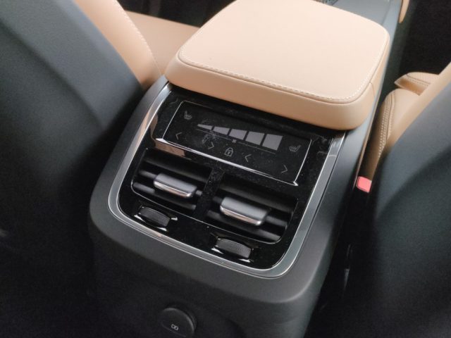 VOLVO XC90 usata, con Trazione integrale