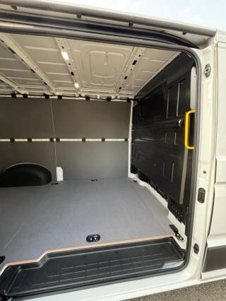 VOLKSWAGEN Crafter usata, con Climatizzatore