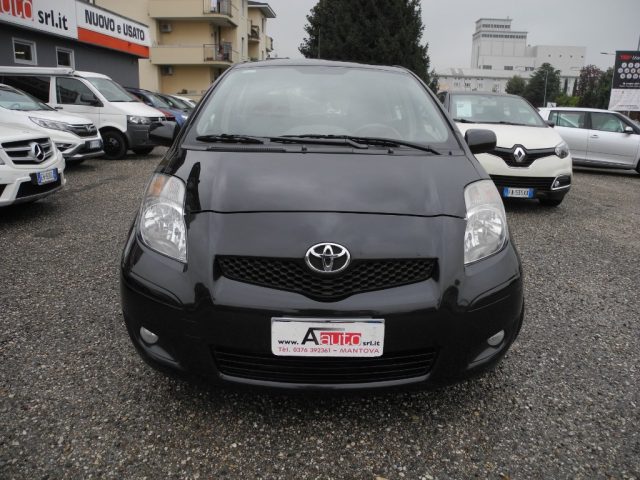 TOYOTA Yaris usata 61