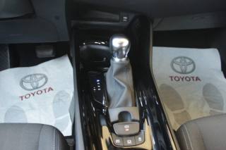 TOYOTA C-HR usata, con Autoradio digitale
