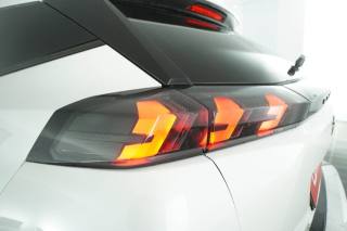PEUGEOT 2008 usata 15