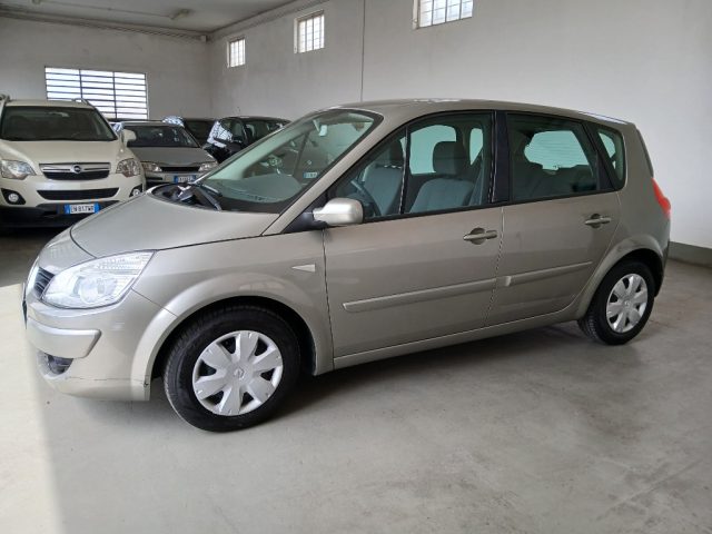 RENAULT Scenic usata, con Cerchi in lega