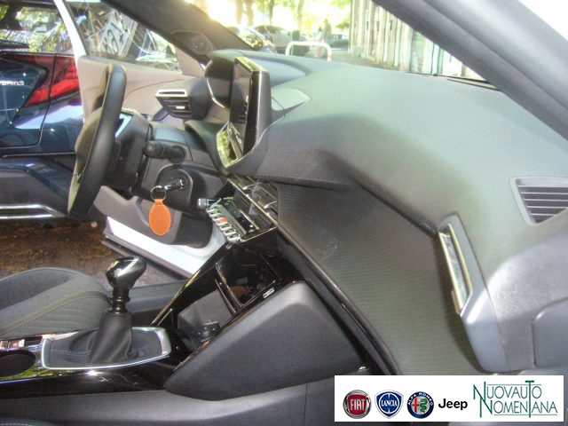 PEUGEOT 2008 usata, con Autoradio digitale