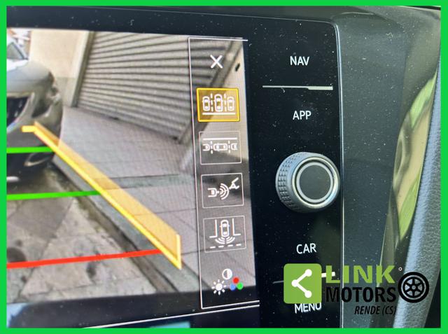VOLKSWAGEN Tiguan usata, con USB