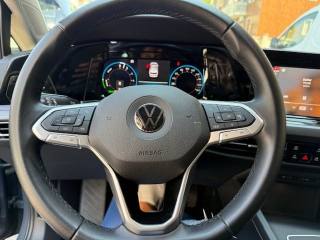 VOLKSWAGEN Golf usata, con Touch screen