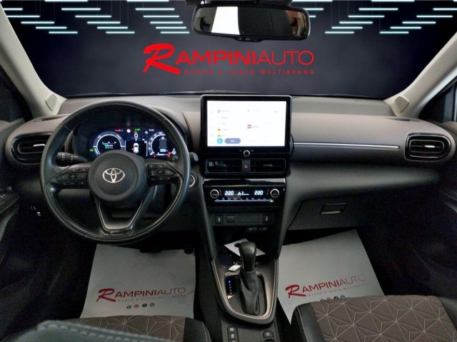 TOYOTA Yaris Cross usata 17