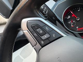 VOLKSWAGEN Passat Variant usata, con USB