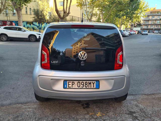 VOLKSWAGEN up! usata, con Autoradio