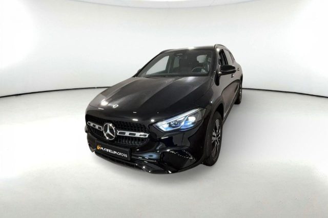 MERCEDES-BENZ GLA 200 usata, con Volante in pelle