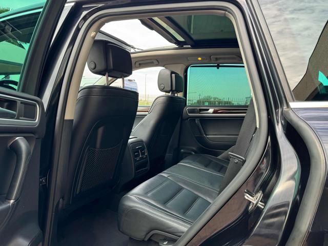 VOLKSWAGEN Touareg usata, con Airbag laterali