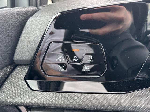VOLKSWAGEN Golf usata, con Sedile posteriore sdoppiato