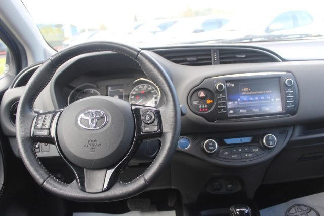 TOYOTA Yaris usata, con Servosterzo