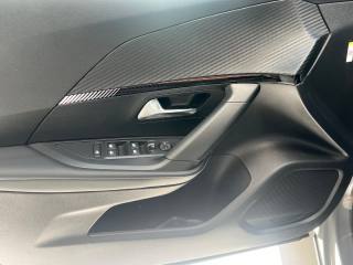 PEUGEOT 2008 usata, con Volante in pelle