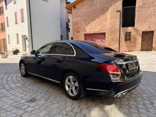 MERCEDES-BENZ E 220 usata, con Cerchi in lega