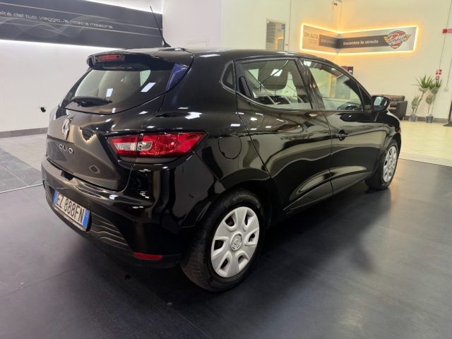 RENAULT Clio usata, con Alzacristalli elettrici