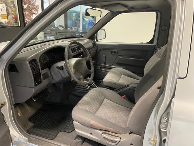 NISSAN Pick Up usata, con Bracciolo