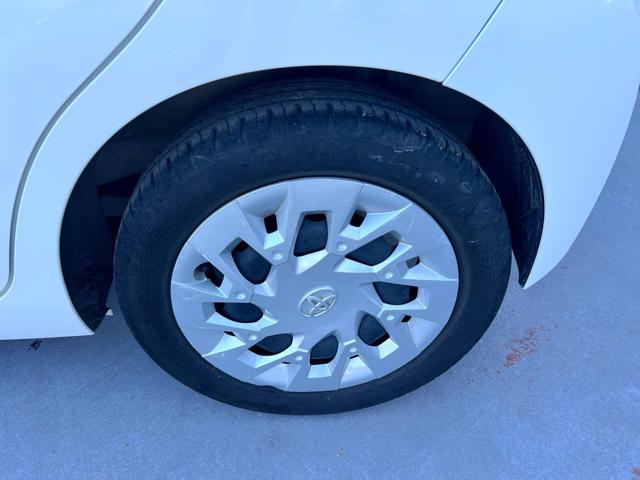 TOYOTA Aygo usata, con Specchietti laterali elettrici