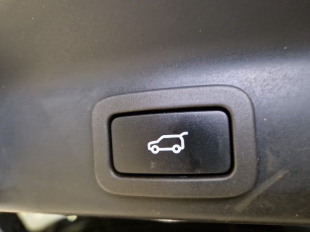 JAGUAR F-Pace usata, con Park Distance Control
