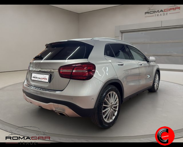 MERCEDES-BENZ GLA 180 usata, con Climatizzatore