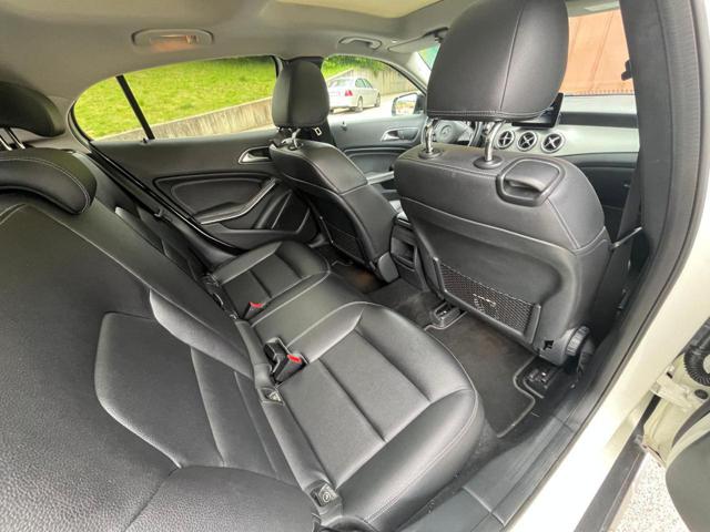 MERCEDES-BENZ GLA 200 usata, con Fari Xenon