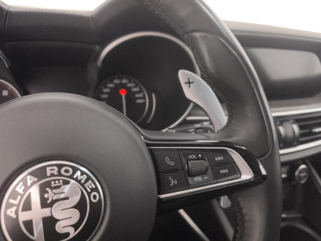 ALFA ROMEO Stelvio usata, con Fari Xenon