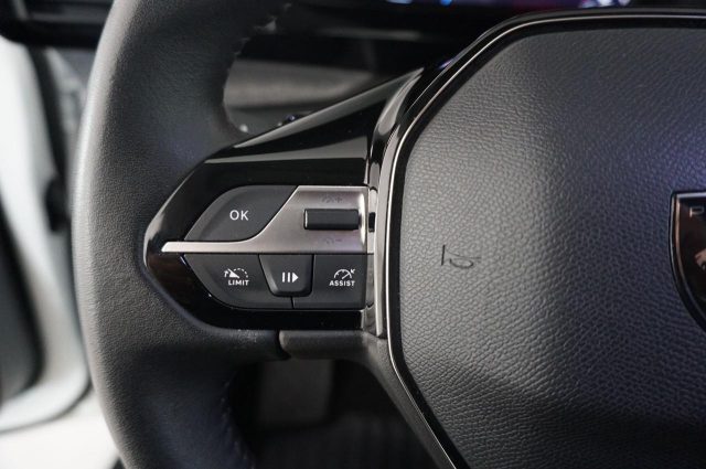 PEUGEOT 308 usata, con Touch screen