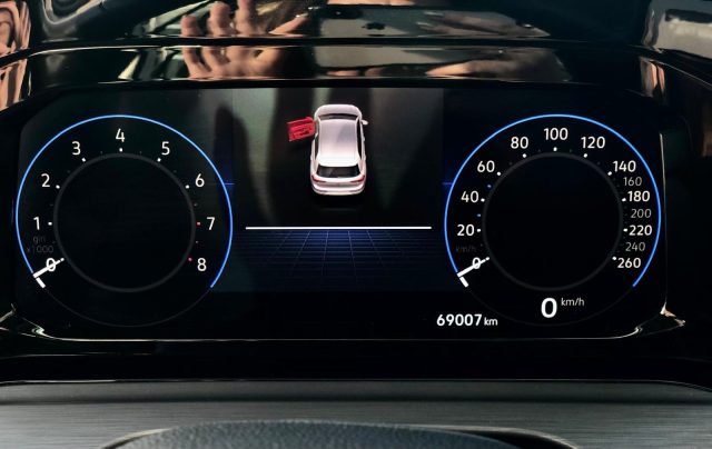 VOLKSWAGEN Golf usata, con Cruise Control