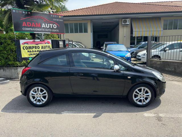 OPEL Corsa usata, con Autoradio