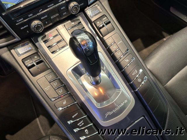 PORSCHE Panamera usata, con USB