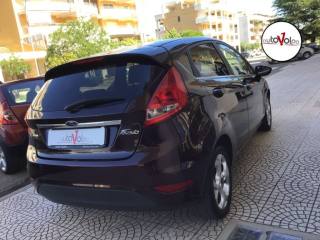 FORD Fiesta usata, con Autoradio