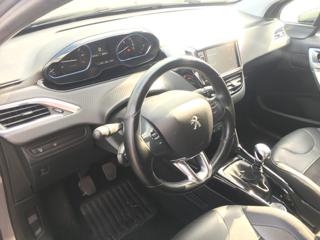 PEUGEOT 2008 usata, con Alzacristalli elettrici